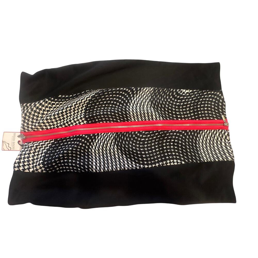 BISOU BISOU Women's Mini Skirt Houndstooth Pattern L Black Red